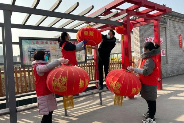 传统节日挂灯笼，品味文化的光辉与温情