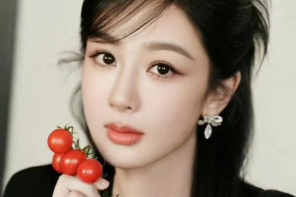 杨紫命理星座揭秘：她的命运密码到底隐藏了什么玄机？