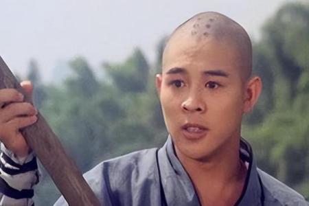 李连杰八字命理:命运密码背后的秘密揭示