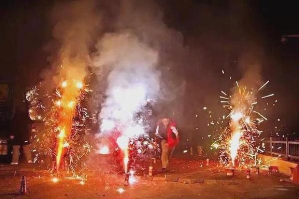 春节传统与现代庆祝方式的碰撞