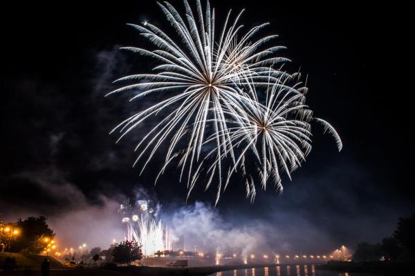 巴基斯坦灯节：光明与希望的象征，庆祝生命与丰收